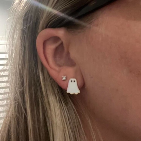 👻 Ghost Earrings 👻 - Picture 3 of 3